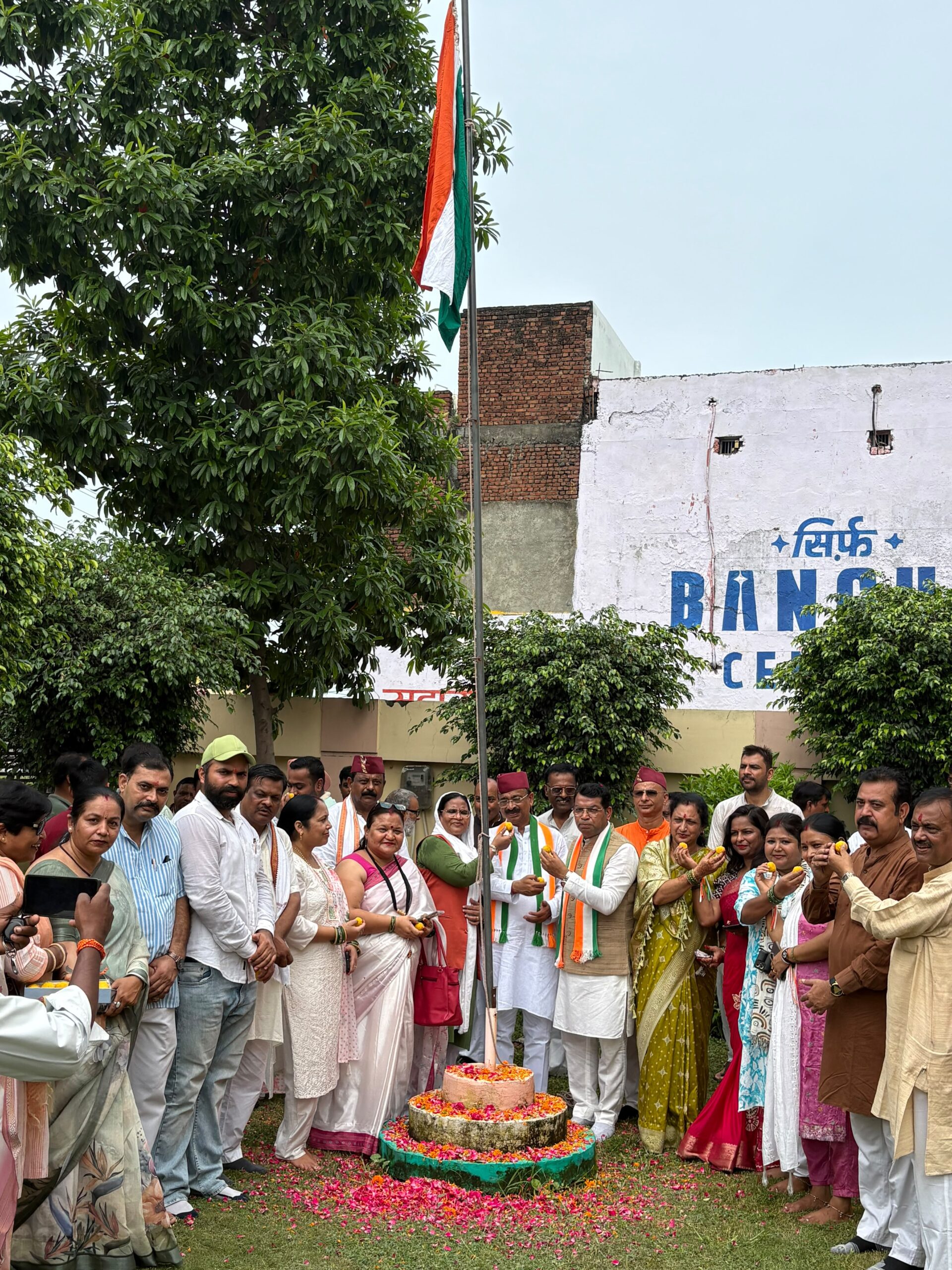 80वें स्वतंत्रता दिवस पर विधायक शिव अरोरा ने रुद्रपुर में कई स्थानों पर किया ध्वजारोहण, विकसित भारत का लिया संकल्प