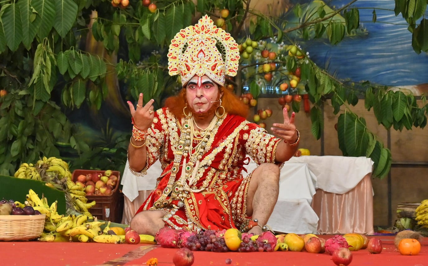 वाटिका उजाड़ रामभक्त बजरंगी ने रावण को ललकारा, रामनाम की शक्ति से राक्षस दल को पछाड़ा
